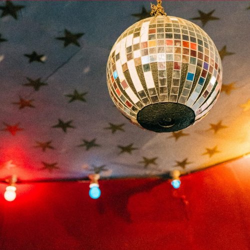 Ultan Conlon – The Starlight Ballroom (2023) (ALBUM ZIP)
